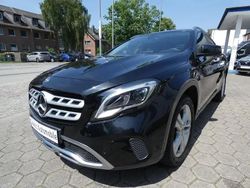 Kosmosschwarz lack Gebraucht 2018 Mercedes GLA220 SUV | 23.500 € (Fairer Preis)