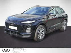Mythosschwarz metallic Gebraucht 2025 Audi Q6 e-tron Ambiente SUV | 69.990 € (Superpreis)