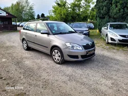 Beige Gebraucht 2010 Skoda Fabia Ambiente Kombi | 5.990 € (Fairer Preis)