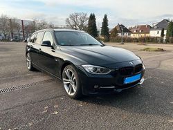 Schwarz Gebraucht 2015 BMW 318 Sport Line Kombi | 10.990 € (Fairer Preis)