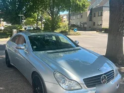 Silber Gebraucht 2004 Mercedes CLS500 Coupé | 8.500 €