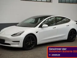 Weiß Gebraucht 2021 Tesla Model 3 Long Range Limousine | 24.750 € (Fairer Preis)