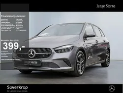 Grau Gebraucht 2024 Mercedes B200 Progressive Van / Kleinbus | 32.920 € (Fairer Preis)