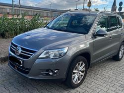 Grau Gebraucht 2010 VW Tiguan SUV | 7.500 € (Fairer Preis)