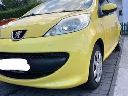 Gelb Gebraucht 2009 Peugeot 107 Kleinwagen | 1.850 € (Guter Preis)