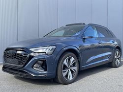 Blau Gebraucht 2023 Audi Q8 e-tron S-Line SUV | 59.950 € (Guter Preis)