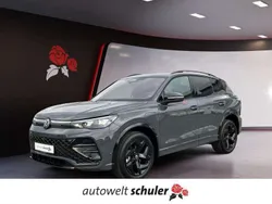 Delfingrau metallic Gebraucht 2025 VW Tiguan R-line SUV | 57.999 € (Guter Preis)