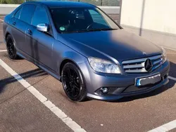 Grau Gebraucht 2007 Mercedes C200 Avantgarde Limousine | 9.999 € (Teuer)