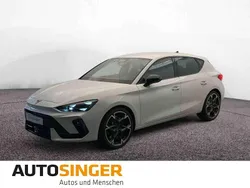Nevadaweiss metallic Neu 2025 Cupra Leon VZ Limousine | 37.380 € (Superpreis)
