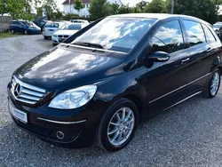 Schwarz Gebraucht 2006 Mercedes B200 Van / Kleinbus | 4.390 € (Etwas zu teuer)