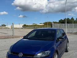 Blau Gebraucht 2017 VW Golf VII R Limousine | 21.990 € (Etwas zu teuer)