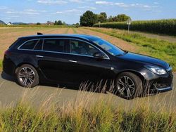 Schwarz Gebraucht 2017 Opel Insignia Kombi | 14.999 € (Fairer Preis)
