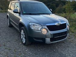 Schwarz Gebraucht 2011 Skoda Yeti Elegance SUV | 4.990 € (Fairer Preis)