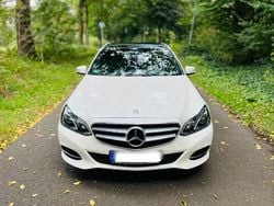 Weiß Gebraucht 2013 Mercedes E250 Avantgarde Limousine | 18.500 € (Guter Preis)