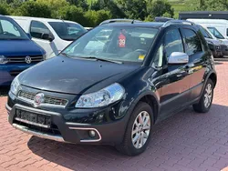 Schwarz Gebraucht 2011 Fiat Sedici Lounge SUV | 3.490 € (Etwas zu teuer)