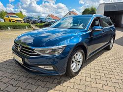 Blau Gebraucht 2021 VW Passat Kombi | 19.990 € (Fairer Preis)