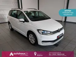 Weiß Gebraucht 2021 VW Touran Comfortline Van / Kleinbus | 25.470 € (Guter Preis)