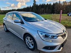 Grau Gebraucht 2019 Renault Mégane IV Business Limousine | 14.980 € (Etwas zu teuer)