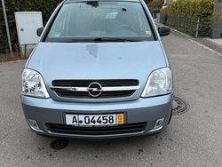 Violet Gebraucht 2004 Opel Meriva Van / Kleinbus | 2.699 € (Fairer Preis)