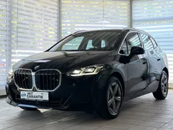 Black sapphire metallic Gebraucht 2022 BMW 218 Luxury Line Van / Kleinbus | 24.550 € (Guter Preis)