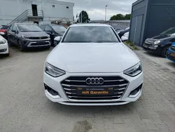 Weiß Gebraucht 2020 Audi A4 Advanced Kombi | 20.900 € (Fairer Preis)