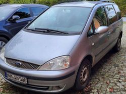 Grau Gebraucht 2004 Ford Galaxy Ghia Van / Kleinbus | 1.800 € (Fairer Preis)