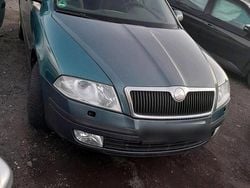 Grün Gebraucht 2006 Skoda Octavia Kombi | 1.499 € (Superpreis)