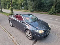 Grau Gebraucht 2006 Renault Mégane Cabriolet Dynamique Cabrio | 2.999 € (Fairer Preis)