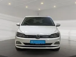 Weiß Gebraucht 2021 VW Polo Comfortline Limousine | 14.690 € (Fairer Preis)