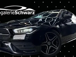Schwarz Gebraucht 2021 Mercedes CLA200 Shooting Brake AMG Kombi | 25.600 € (Fairer Preis)