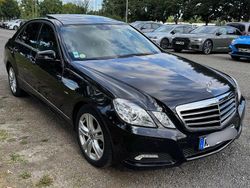 Schwarz Gebraucht 2009 Mercedes E350 Avantgarde Limousine | 8.999 € (Superpreis)