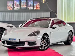 Weiß Gebraucht 2017 Porsche Panamera 4S Limousine | 68.800 € (Etwas zu teuer)