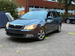 Grau Gebraucht 2010 Skoda Octavia Kombi | 3.600 € (Guter Preis)