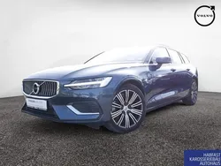 Blau / denim blau (metallic) Gebraucht 2020 Volvo V60 Inscription Kombi | 28.900 € (Fairer Preis)
