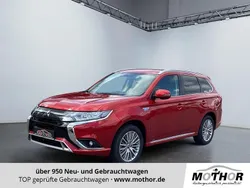 Dynamik rot (d) (metallic) Gebraucht 2021 Mitsubishi Outlander SUV | 27.167 € (Teuer)