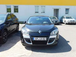 Perlmuttschwarz Gebraucht 2009 Renault Mégane Coupé Dynamique Coupé | 5.850 € (Fairer Preis)