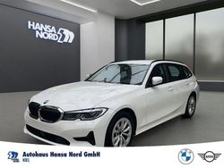 Weiss / alpinweiss Gebraucht 2020 BMW 318 Sport Line Kombi | 15.333 € (Guter Preis)