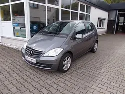 Mountaingrau Gebraucht 2011 Mercedes A180 Kleinwagen | 6.990 € (Etwas zu teuer)