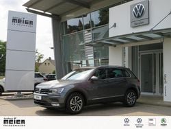 Grau Gebraucht 2017 VW Tiguan Sound SUV | 20.940 € (Fairer Preis)