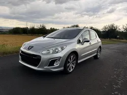 Grau Gebraucht 2013 Peugeot 308 Allure Limousine | 4.450 € (Superpreis)