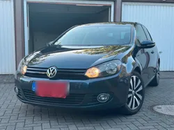 Blau Gebraucht 2010 VW Golf VI Kleinwagen | 3.750 € (Guter Preis)