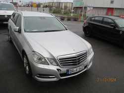 Silber Gebraucht 2013 Mercedes 300 Avantgarde Kombi | 6.700 €