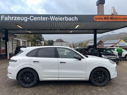 Weiß Gebraucht 2024 Porsche Cayenne S E-Hybrid SUV | 105.000 € (Teuer)