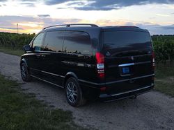 Schwarz Gebraucht 2011 Mercedes Viano Edition Van / Kleinbus | 14.000 € (Teuer)