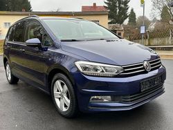 Blau Gebraucht 2016 VW Touran Comfortline Van / Kleinbus | 11.900 € (Etwas zu teuer)