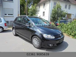 Schwarz Gebraucht 2009 VW Golf Plus Cross Comfortline Van / Kleinbus | 5.950 € (Fairer Preis)