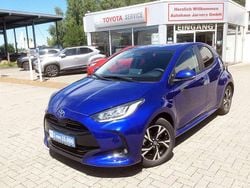 Juniper blue metallic Neu 2025 Toyota Yaris Hybrid Kleinwagen | 25.950 € (Fairer Preis)