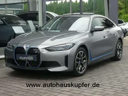 Skyscrapergrau Gebraucht 2023 BMW i4 Limousine | 44.700 € (Guter Preis)