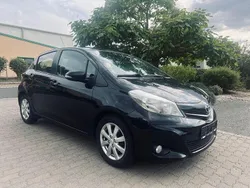 Schwarz Gebraucht 2012 Toyota Yaris Trend Kleinwagen | 4.799 € (Teuer)