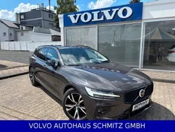 Grau Gebraucht 2024 Volvo V60 Plus Kombi | 35.900 € (Fairer Preis)